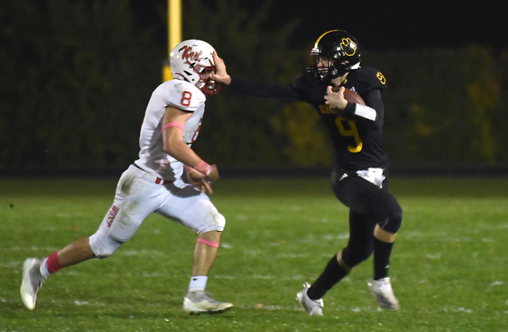 Mankato East v. Mankato West football 4